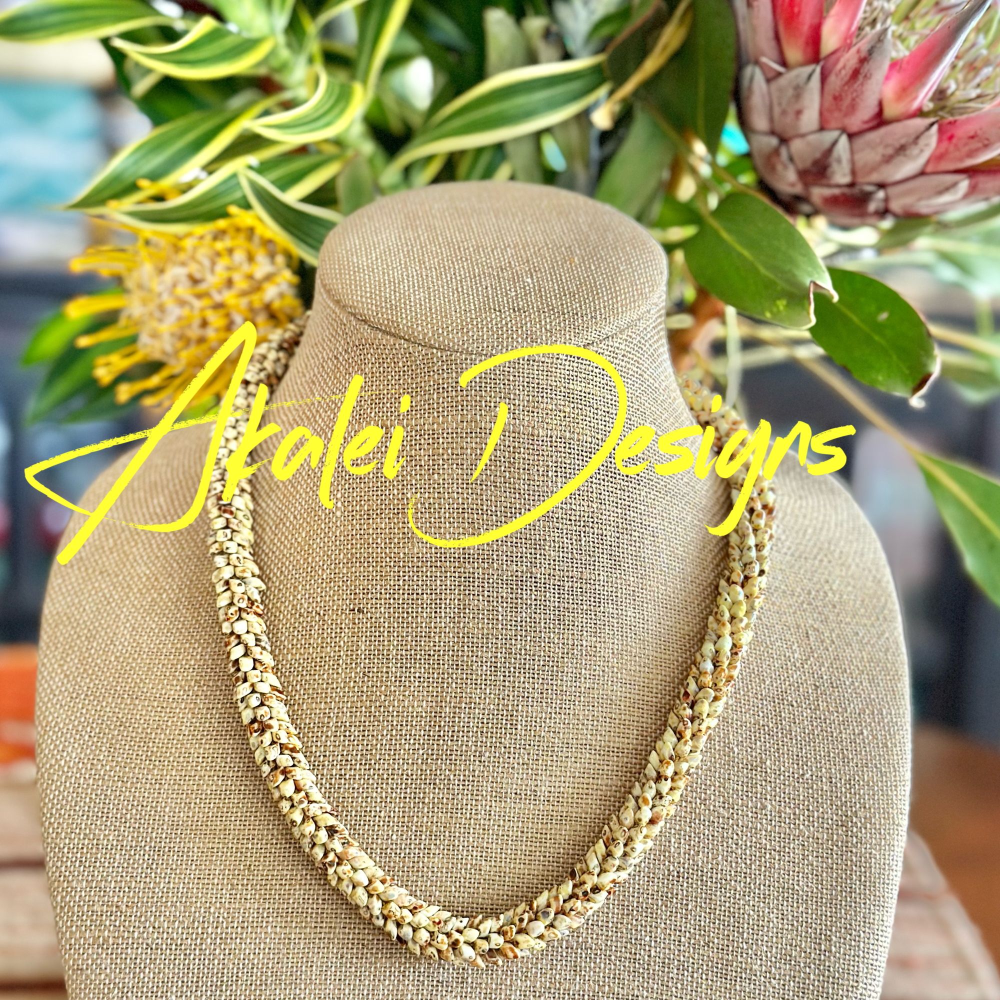 Picasso Yellow (Gold Magnet) Dragon Scales Necklace - 23